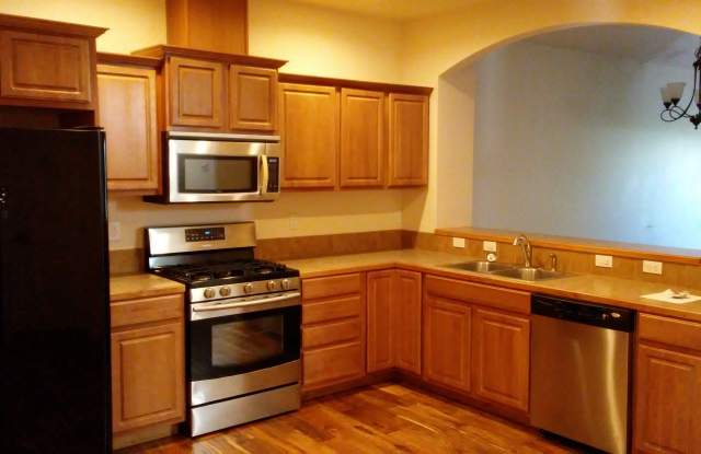 2122 W Pine Ave - 2122 West Pine Avenue, Meridian, ID 83642