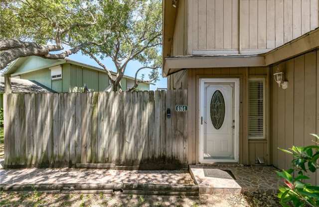 6164 Hidden Oaks Gallery 2