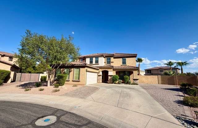 Spacious 6-bedroom, 2.5-bathroom home in Chandler, Welcome to the family friendly community of Sun Groves sitting on nearly 18,000 sq ft and one of the largest lots in the neighborhood. Gallery 1