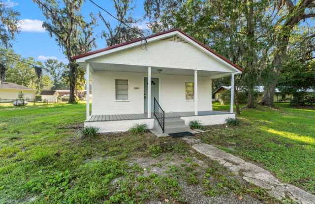 1459 Halsema Road North photos photos