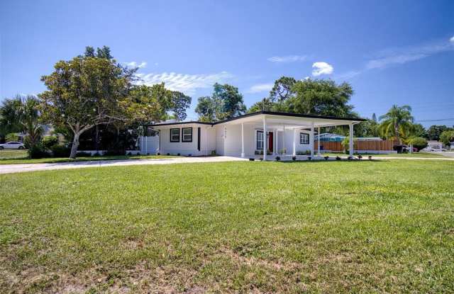 5670 10TH AVENUE N photos photos