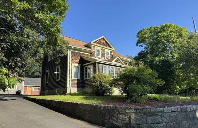 563 N Washington - 563 North Washington Street, Bristol County, MA 02760