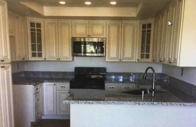 26181 Las Flores - 26181 Las Flores, Mission Viejo, CA 92691