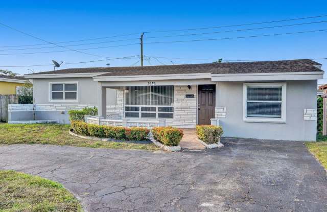 Beautiful 3 bedroom 2 bath Home in Miramar with POOL photos photos