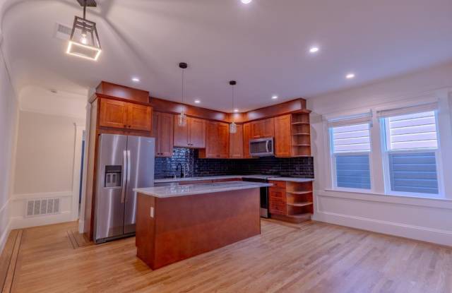 2018 Oakdale AVE photos photos
