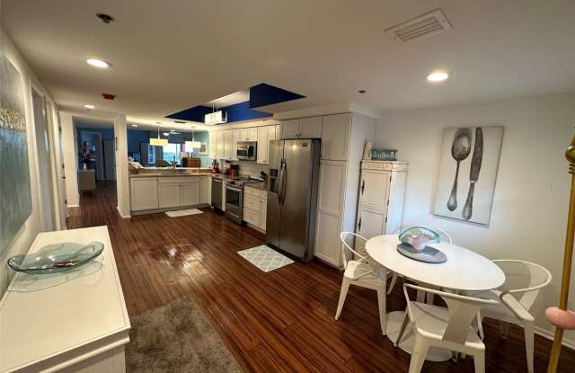 5621 GULF OF MEXICO DRIVE Gallery 4