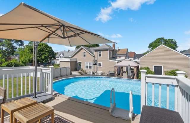 229 Smith Street - 2 photos photos