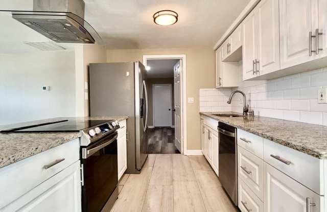 5014 Mecaslin Drive Gallery 3