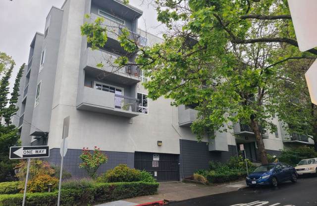 Spacious Cozy Condo located in Desirable Adams Point Neighborhood - 1st Month Free! - 150 Pearl Street, Oakland, CA 94610