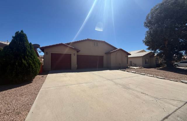3 Bedroom 2 Bathroom Home Gallery 3