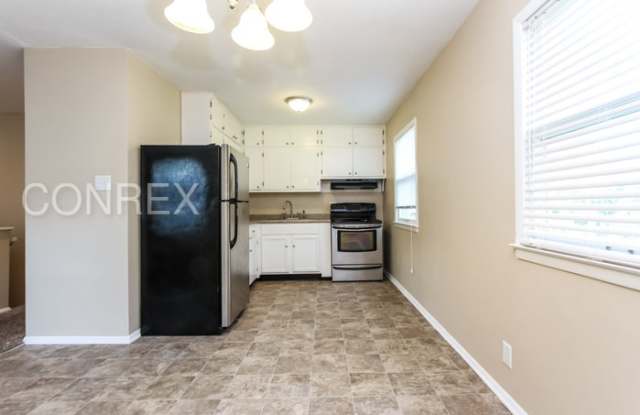 3431 Lombardy Place Gallery 3