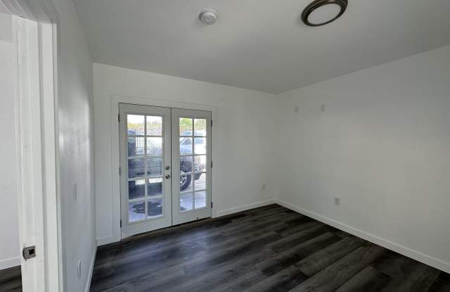 1734 West 85th Street Gallery 2
