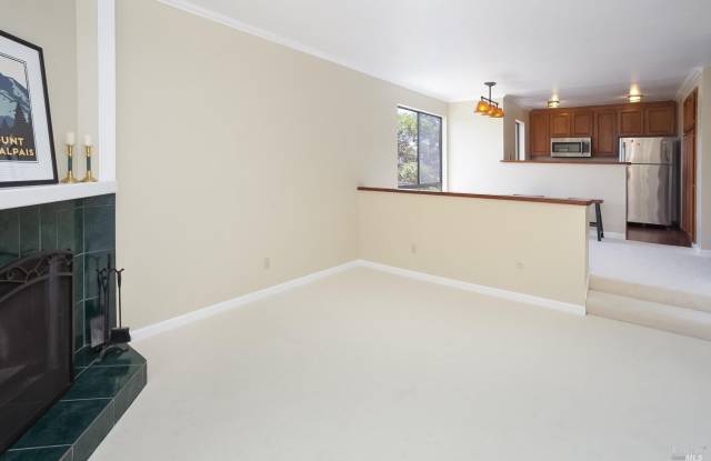 521 Seaver Drive Gallery 4