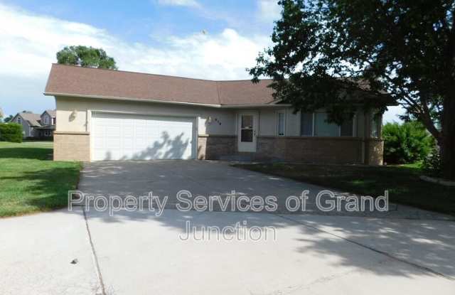 618 Shadowbrook Drive photos photos