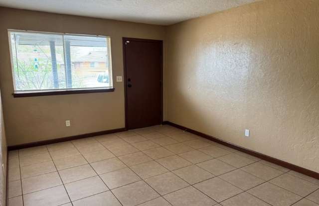 Modern upgrades, no carpet, one car garage!  Call or go online today for your personal tout 405-691-6414, www.dsprops.com Gallery 3