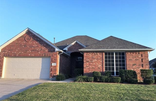 710 Crownpoint Court - 710 Crownpoint Court, Arlington, TX 76002