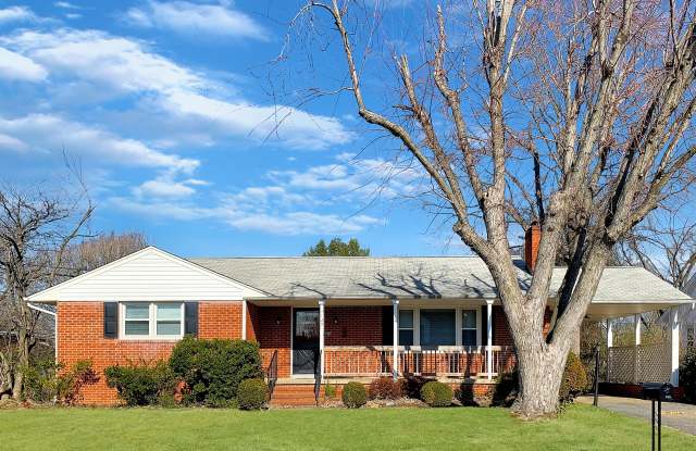 125 Hillcrest Dr photos photos