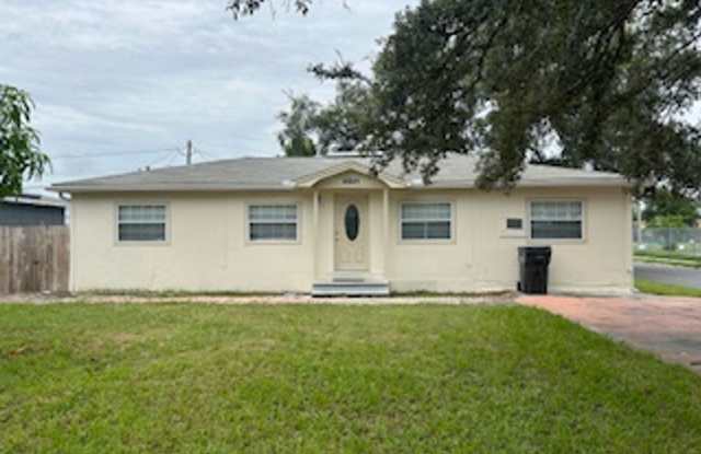 3 bdrm/2 bath home available immediately! photos photos