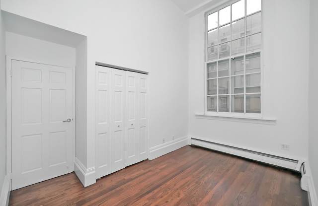 327 Saint Nicholas Avenue Gallery 4