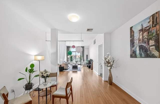 3223 W 6th St Unit 405 Gallery 3