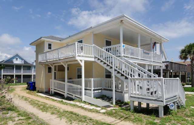 (C062) 815 Carolina Beach Ave North, Lower Unit, Carolina Beach, NC 28428 photos photos
