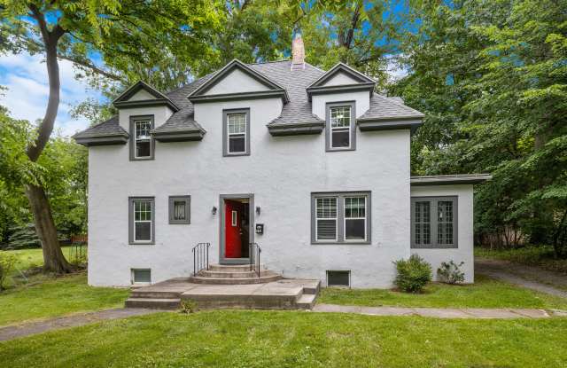 941 Comstock Avenue - 941 Comstock Avenue, Syracuse, NY 13210