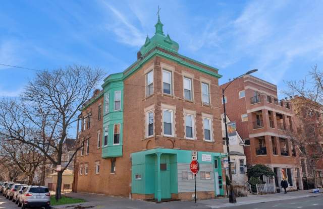 4057 N Damen Avenue photos photos