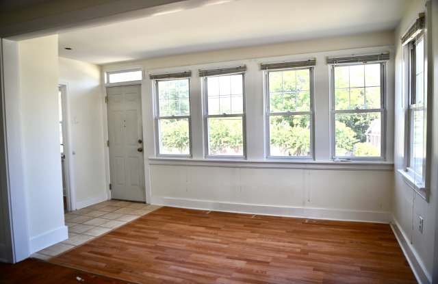 3145 Cox Road Gallery 4