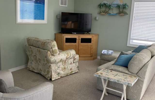 116 E SEA BREEZE Avenue Gallery 3