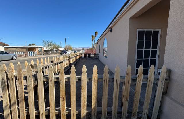 3br 2ba Home with Garage and Yard near Rotary Park, photos photos