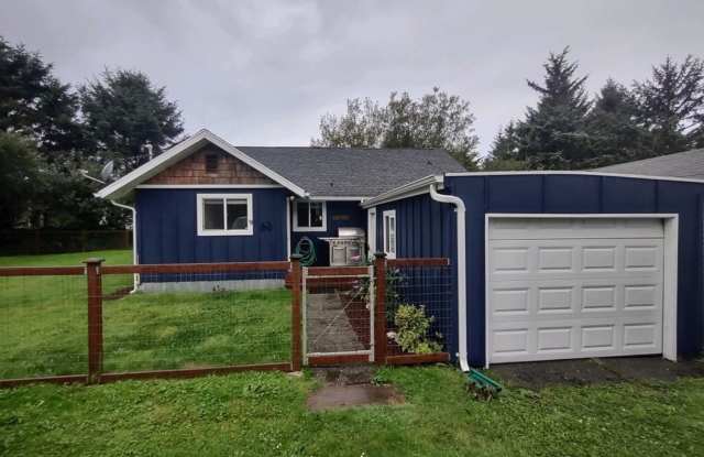 Located 1 block from Ocean Shores. 3bd 2ba  attached garage photos photos