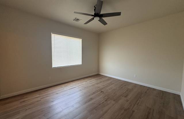 1 El Camino Loop Northwest Gallery 4