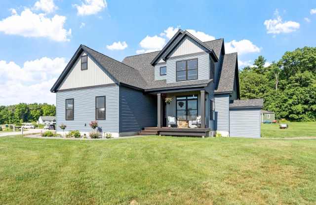 467 Blane Circle Gallery 1