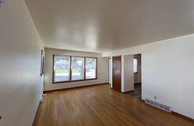 1728 Cleveland Ave - Lower Gallery 3