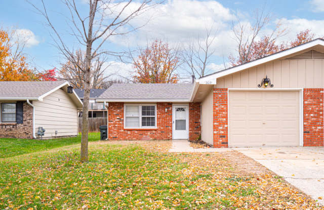 2019-2021 Heatherwood Drive - 2019 - 2019 Heatherwood Drive, Lawrence, KS 66047