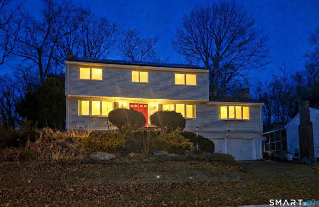 288 Candlewyck Drive - 288 Candlewyck Drive, Newington, CT 06111