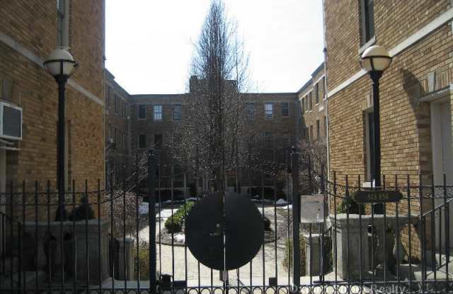 852 Massachusetts Ave. Gallery 1