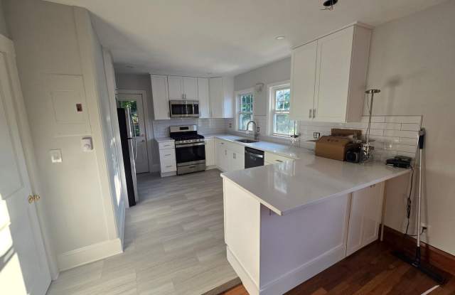Large 2 bed in Newton Gallery 3