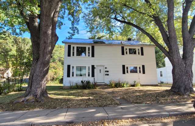 1305 Jefferson Court Gallery 1