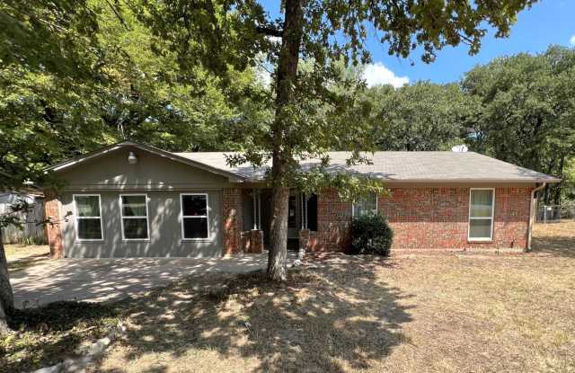213 Glenhaven Drive Gallery 1