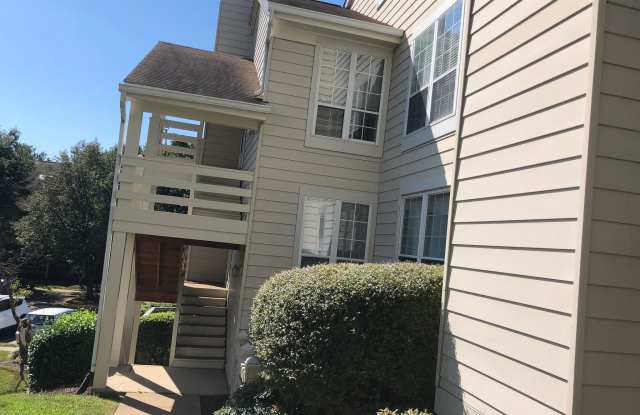4505 HAZELTINE COURT Gallery 2