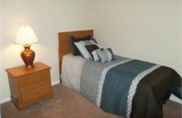 936 Forest Creek Drive West Gallery 4