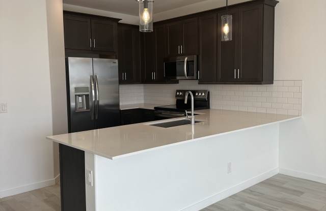 9833 East Wavelength Avenue photos photos