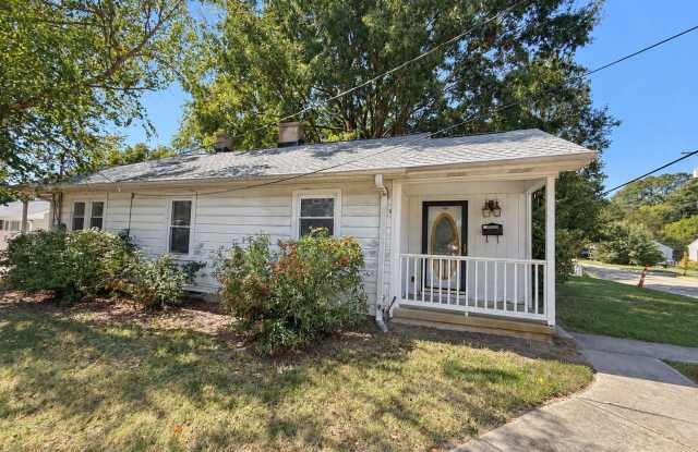 Two bedroom, 2 bath house in Graham Gallery 1