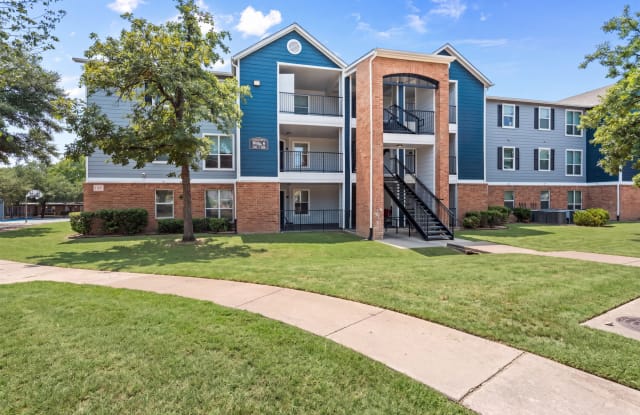CopperStone Tech Ridge Apartments Gallery 3