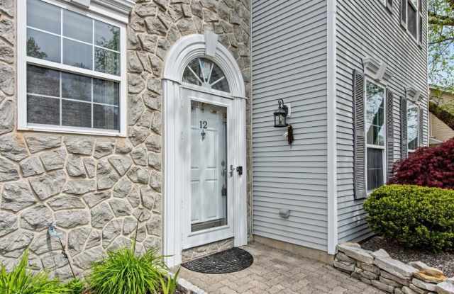12 Mountain Laurel Road Gallery 2