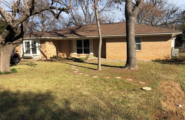 508 Hill Street - 508 Hill Street, Aubrey, TX 76227