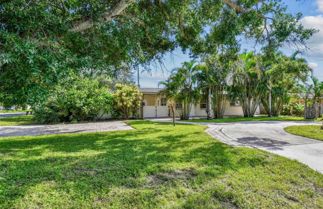 5500 30th Avenue North - 5500 30th Avenue North, St. Petersburg, FL 33710
