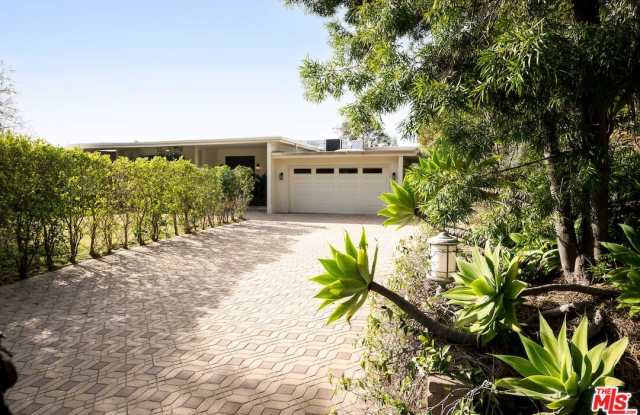 1845 Loma Vista Dr Gallery 3