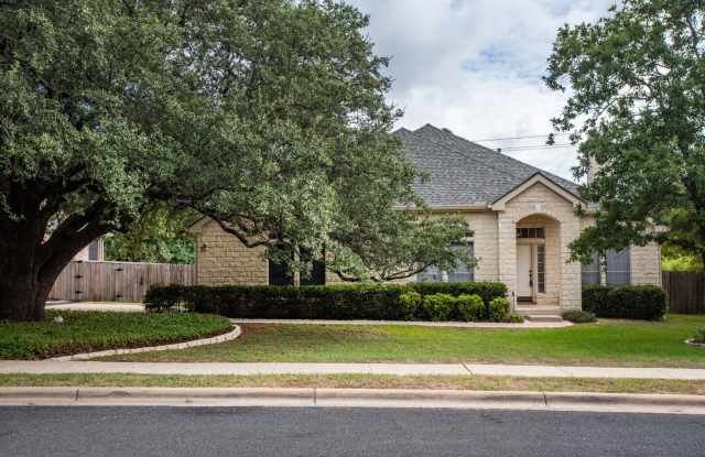 Lovely Travis Country Home on Culdesac photos photos